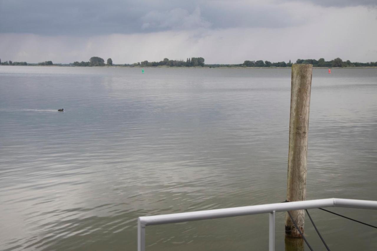 Houseboat Uitzicht Over Veluwemeer, Natuurlokatie, Prachtige Vergezichten Biddinghuizen Zewnętrze zdjęcie